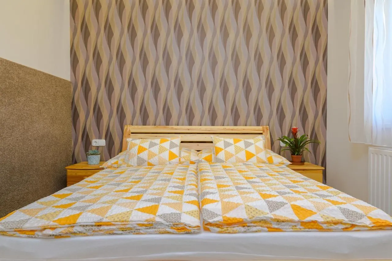 ILLÉS Apartmanok III. Hajdúszoboszló